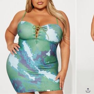 Green and Blue Lace-Up Dress 👗 Size 1XL